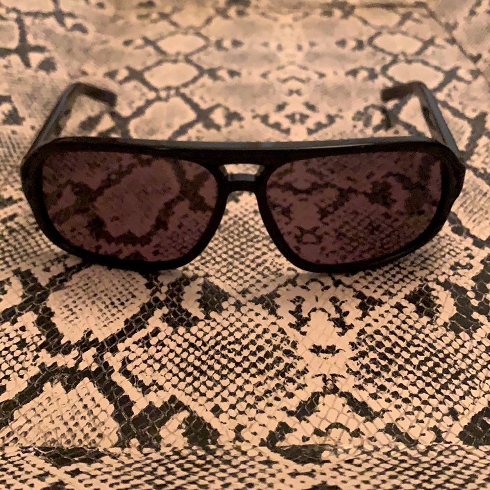 Gucci Men’s Black Plastic Sunglasses